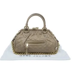 Marc Jacobs Beige Quilted Leather Stam Bag For Women 31 Marc Jacobs Beige Quilted Leather Stam Bag For Women -Marc Jacobs shop luxury women marc jacobs used handbags p8036 0016
