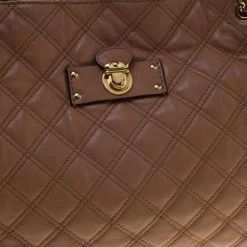 Marc Jacobs Beige Quilted Leather Juliette Chain Handle Tote For Women 15 Marc Jacobs Beige Quilted Leather Juliette Chain Handle Tote For Women -Marc Jacobs shop luxury women marc jacobs used handbags p95230 0005
