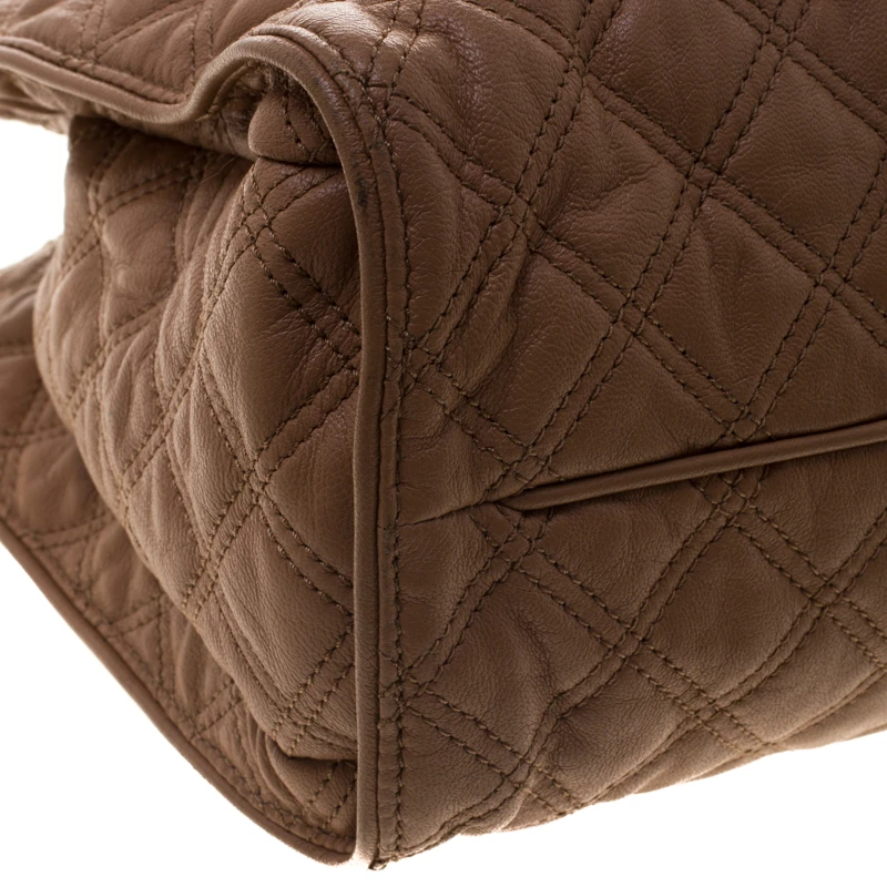 Marc Jacobs Beige Quilted Leather Juliette Chain Handle Tote For Women 10 Marc Jacobs Beige Quilted Leather Juliette Chain Handle Tote For Women - Image 10