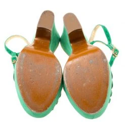 Marc Jacobs Green Suede Crystal Flower Embellished Ankle Strap Platform Sandals Size 36 For Women 13 Marc Jacobs Green Suede Crystal Flower Embellished Ankle Strap Platform Sandals Size 36 For Women -Marc Jacobs shop luxury women marc jacobs used shoes p174390 001