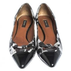 Marc Jacobs Black/Silver Leather And Patent Pointed Toe Bow Ballet Flats Size 40 For Women 10 Marc Jacobs Black/Silver Leather And Patent Pointed Toe Bow Ballet Flats Size 40 For Women -Marc Jacobs shop luxury women marc jacobs used shoes p296421 008