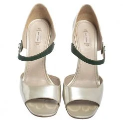Marc Jacobs Pearl White Patent Leather Peep Toe Sandals Size 40 For Women 10 Marc Jacobs Pearl White Patent Leather Peep Toe Sandals Size 40 For Women -Marc Jacobs shop luxury women marc jacobs used shoes p415451 004