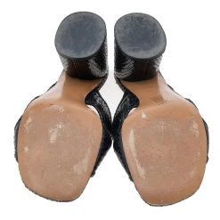 Marc Jacobs Black Snakeskin Embossed Leather Criss Cross Slide Sandals Size 38 For Women 14 Marc Jacobs Black Snakeskin Embossed Leather Criss Cross Slide Sandals Size 38 For Women -Marc Jacobs shop luxury women marc jacobs used shoes p618945 008