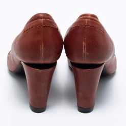 Marc Jacobs Brown Leather Round Toe Pumps Size 36.5 For Women 13 Marc Jacobs Brown Leather Round Toe Pumps Size 36.5 For Women -Marc Jacobs shop luxury women marc jacobs used shoes p661390 008