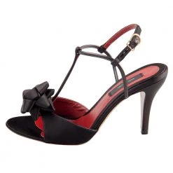 Marc Jacobs Black Satin And Leather Trim T Strap Flower Detail Open Toe Sandals Size 36 For Women